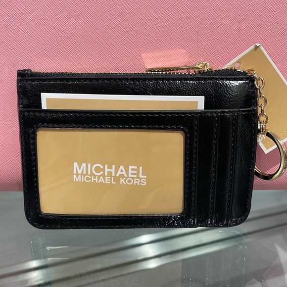 MICHAEL KORS
Jet Set Travel Small Top Zip Coin Pouch With ID Keychain 
Black
NWT - Picture 6 of 16